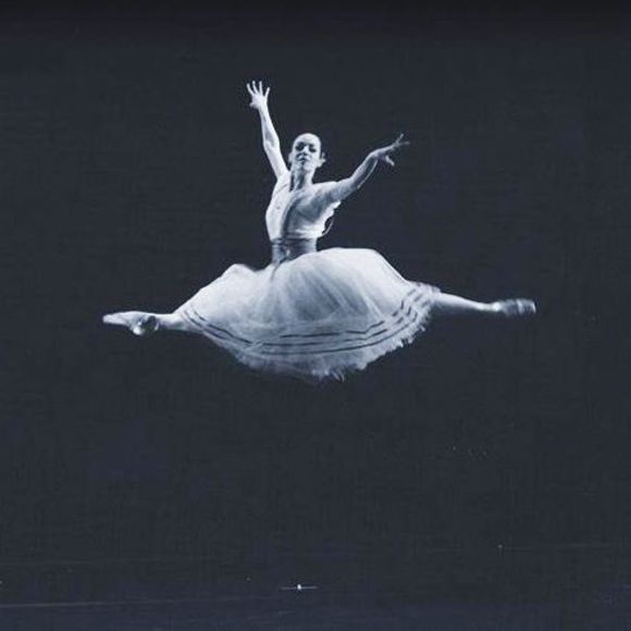 Meet your Posher, Juliana - Picture 1 of 1